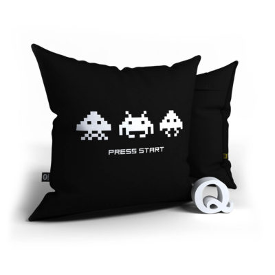 Space Invaders - Press Start